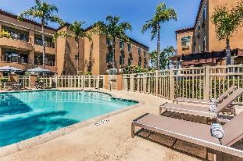 Ramada Suites by Wyndham San Diego image 12
