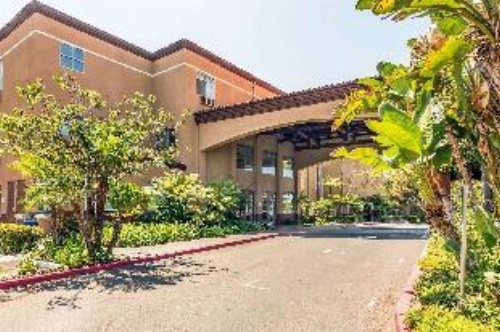 Ramada Suites by Wyndham San Diego image 16