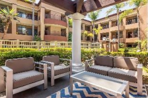 Ramada Suites by Wyndham San Diego image 6